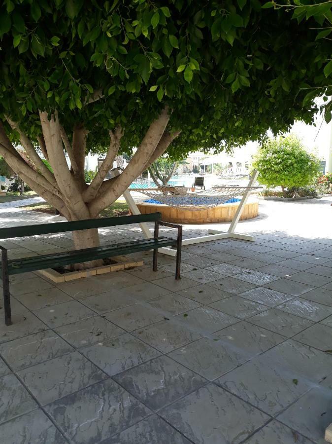 Sunrise Beach Club Gastria Exterior foto